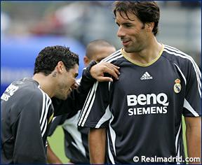 rooy  et  cicinho